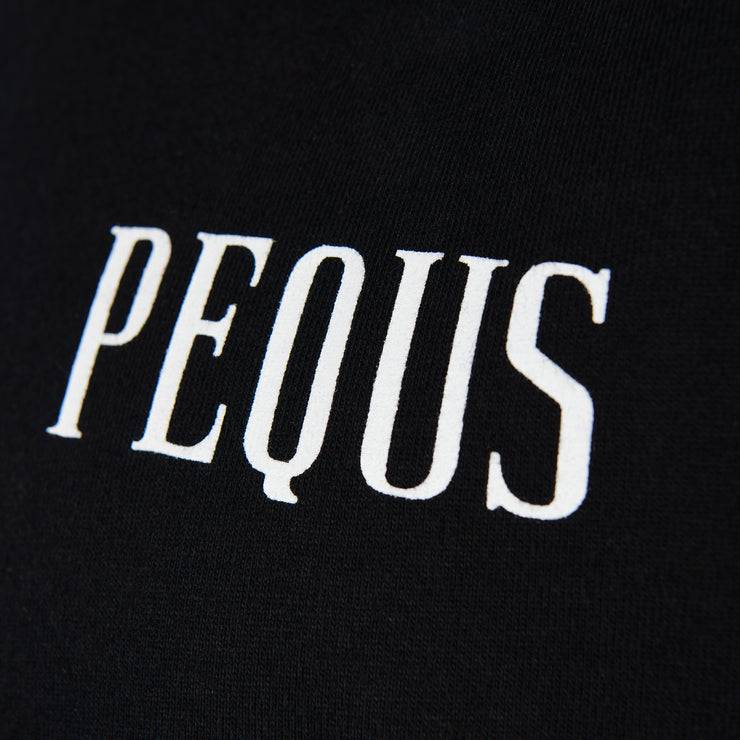 Pequs Back Logo T-Shirt Rabatte dieses Monats
