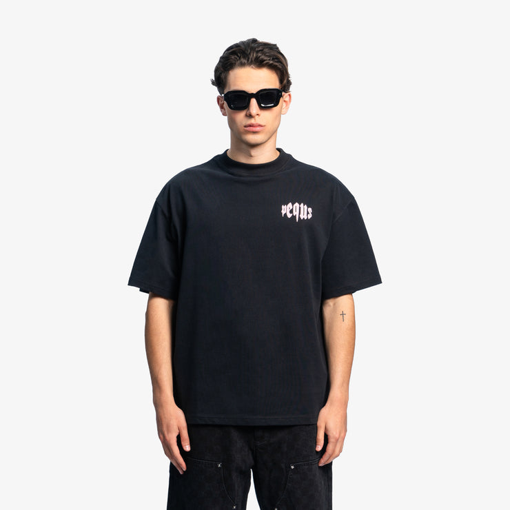 Pequs Mythic Chest Logo T-Shirt Auslauf