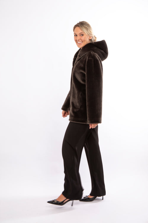 Petite M. Kunstfell Jacke in Dunkel-Oliv Valentinstagsangebot
