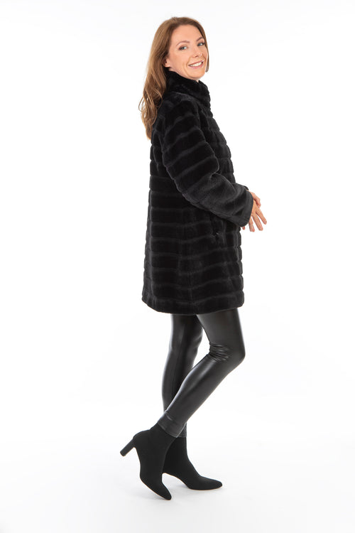 Petite M. Leichte Kunstfell Jacke Schwarz Muttertagsangebot