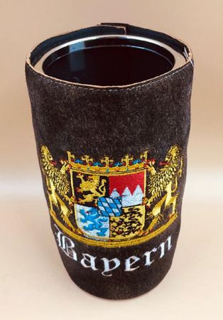 ﻿Pezzo D'oro Bergheimer Weinkühler bestickt mit Bayernwappen, Ledermanschette (echt Leder ),Trachtenoptik Limitierter Zeitrabatt