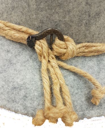 Pezzo D'oro Trachtenhut grau-meliert mit Gletscherbrille JETZT KAUFEN