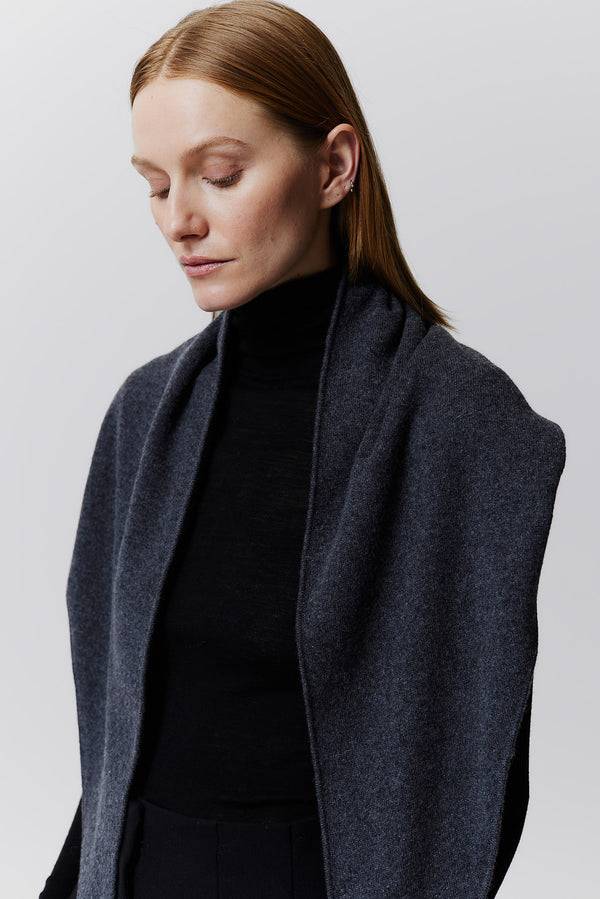 Prinz Berlin Kaschmir Triangle Fine Knit Graphit Neuheiten