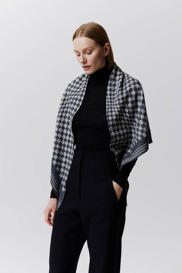 Prinz Berlin Kaschmir Triangle Jacquard Schwarz Bis zu 55% Rabatt