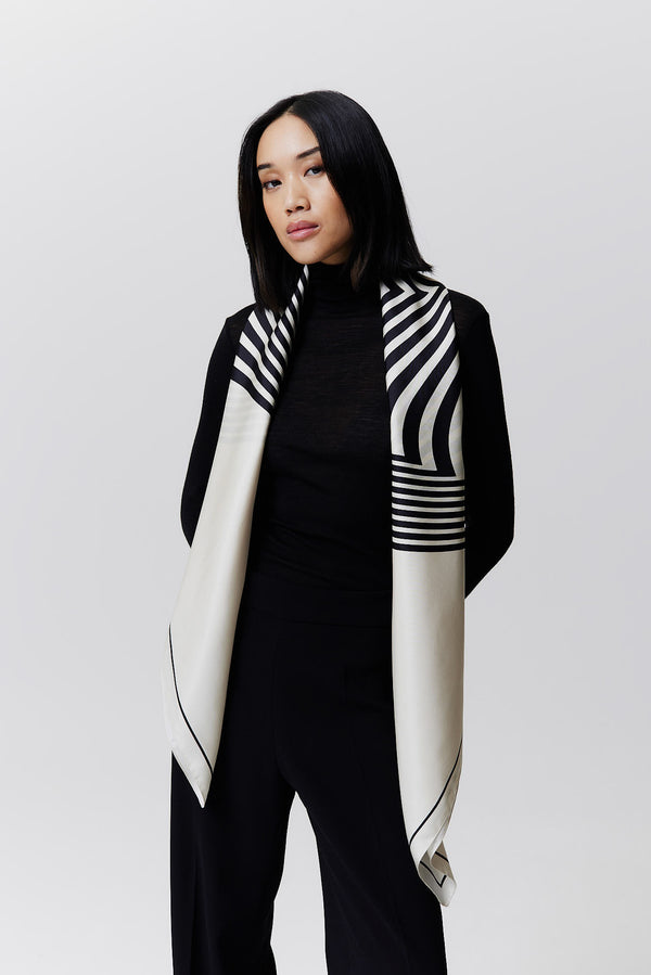Prinz Berlin Seidentuch Swirl 123 Off-White Top Angebot