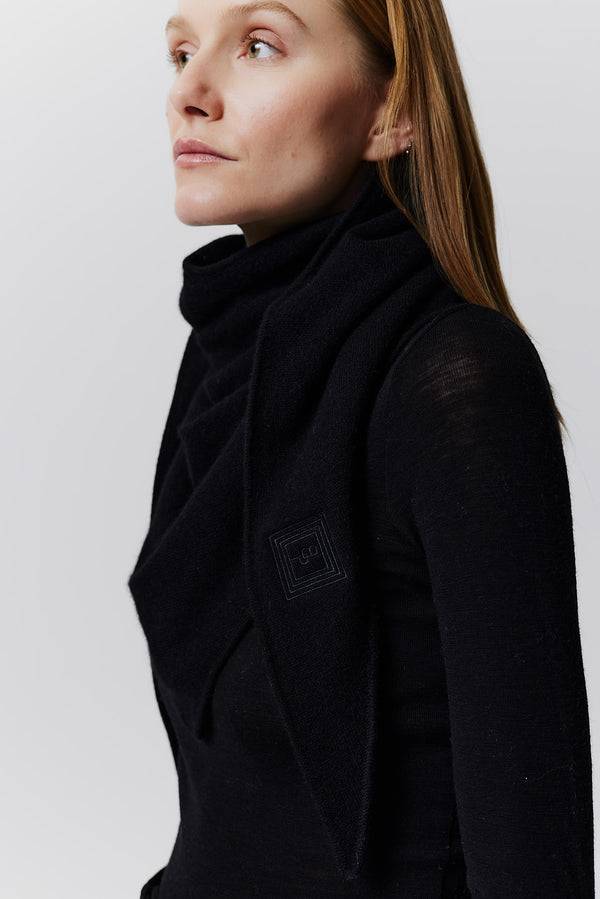 Prinz Berlin Kaschmir Triangle Fine Knit Schwarz Saisonale Angebote