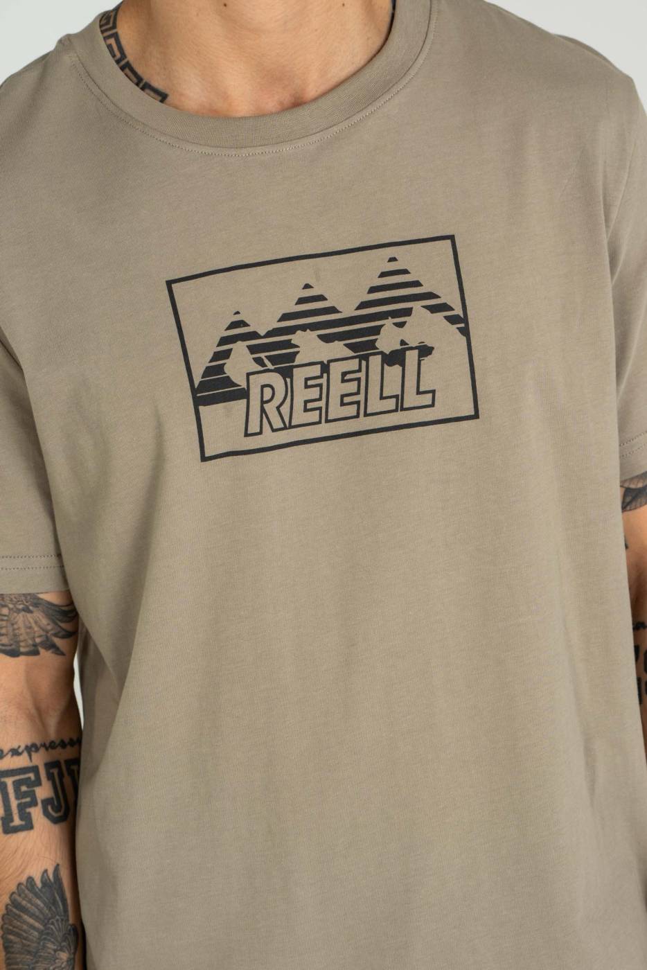 Reell Ridge T-Shirt Valentinstagsangebot