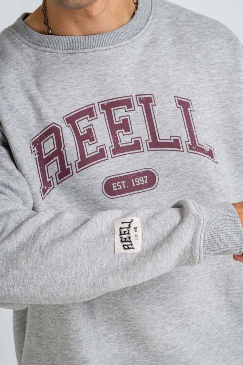 Reell Team Crewneck Große Rabatte