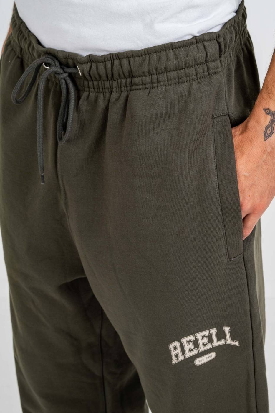 Reell Team Sweatpant Kauf eins, bekomm eins gratis