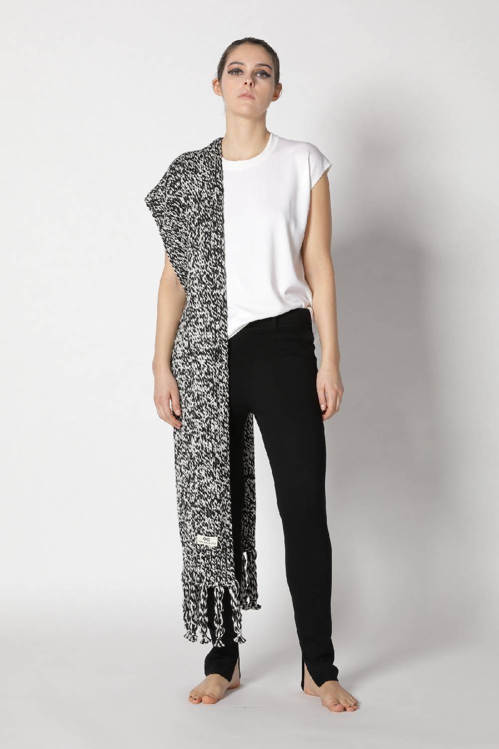 Sminfinity stretchy shell top + milano slim cut pants + contrast mouliné scarf Fabrikpreis
