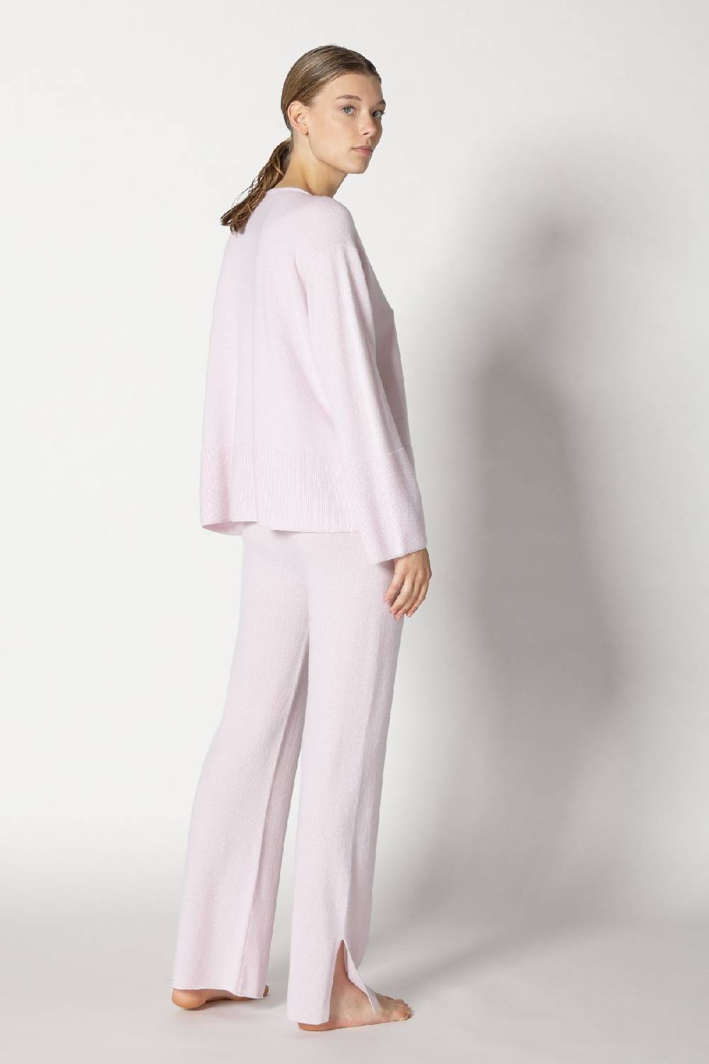 Sminfinity pure A jumper + pure slitted pants 50% Rabatt mit kostenlosem Versand