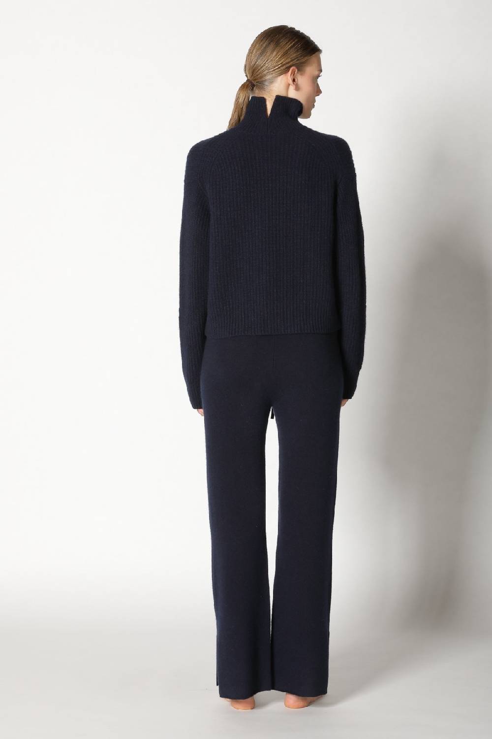 Sminfinity pure icon rib turtle + pure slitted pants Online Shopping