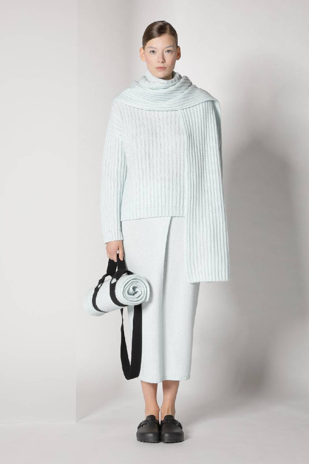 Sminfinity blurry ribbed scarf + blurry ribbed turtleneck + blurry tulip skirt Cyber Monday