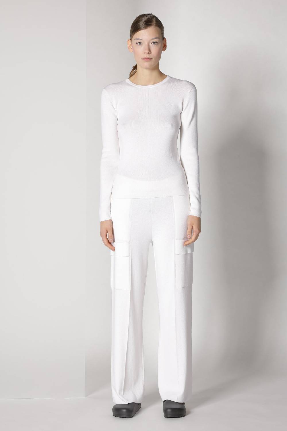 Sminfinity fitted crewneck + cargo bellbottom pants Jubiläumsangebot