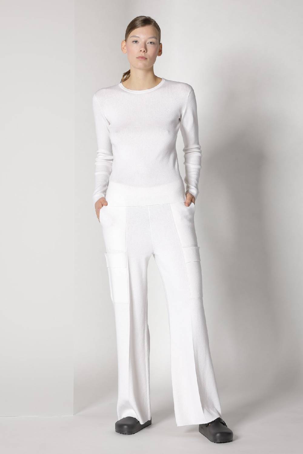 Sminfinity fitted crewneck + cargo bellbottom pants Jubiläumsangebot