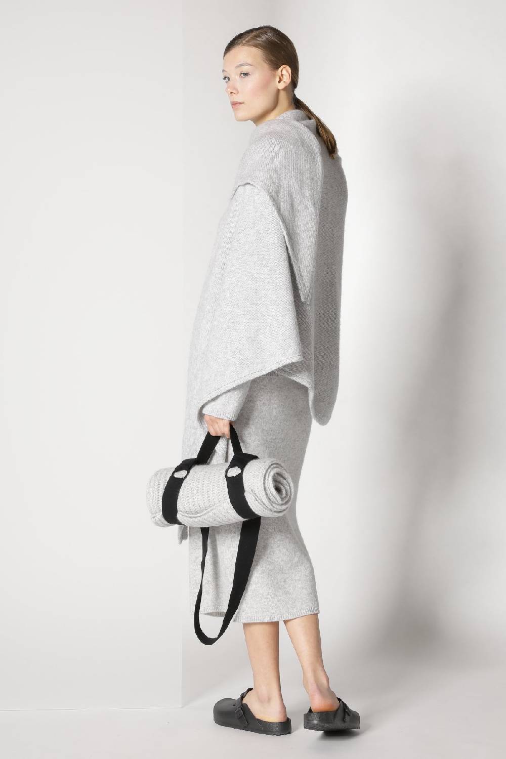 Sminfinity blurry triangle scarf + blurry crew jumper + blurry tulip skirt Neueste Mode