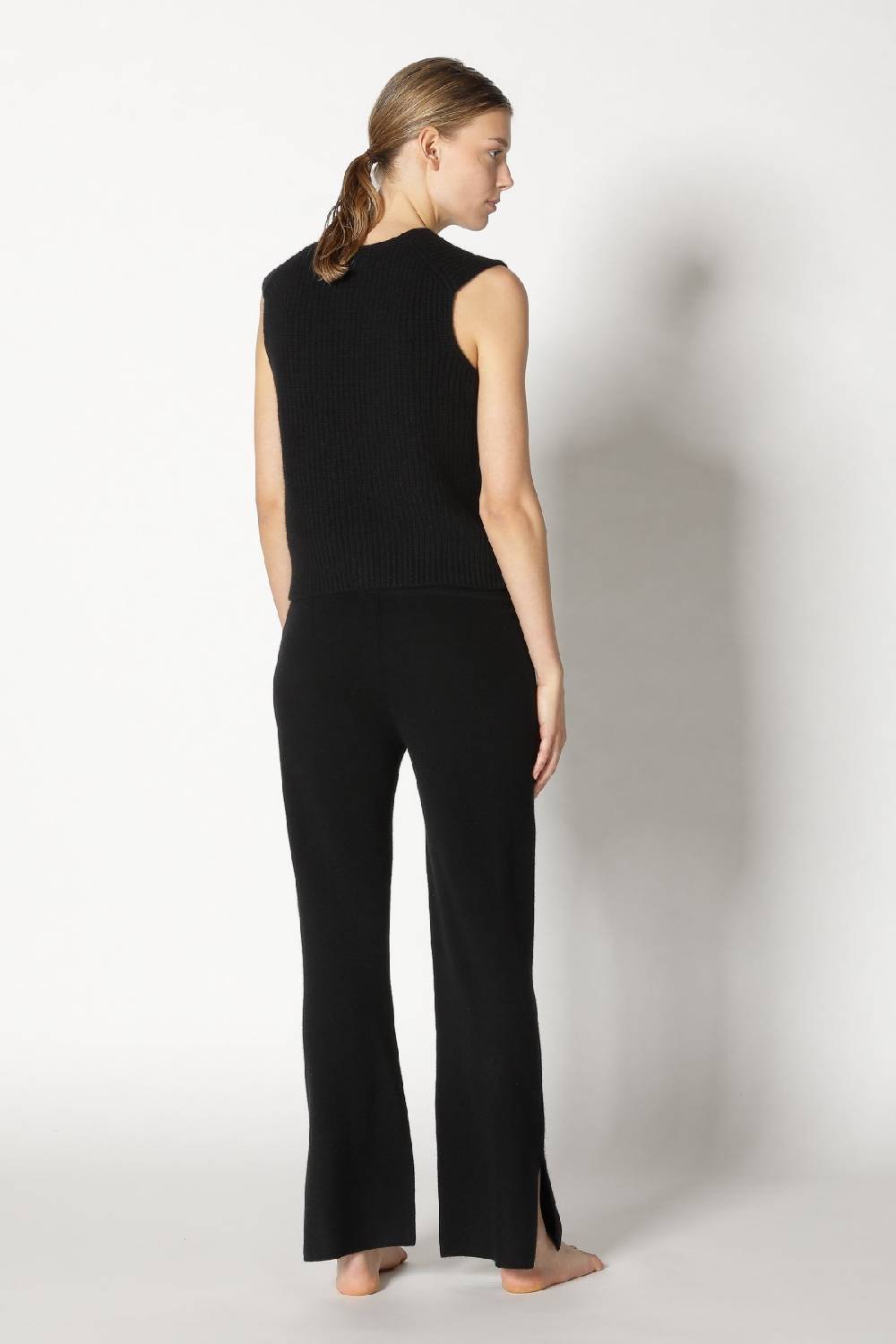 Sminfinity pure icon rib vest + pure slitted pants im Angebot