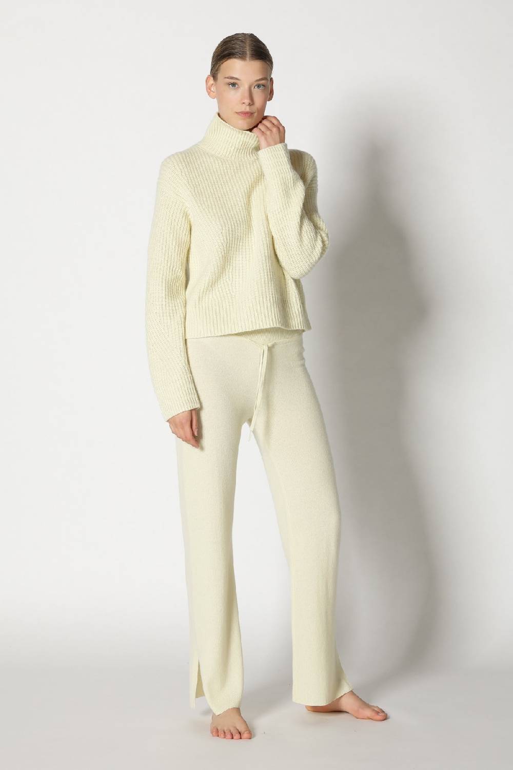 Sminfinity pure icon rib turtle + pure slitted pants Fabrik Onlineshop
