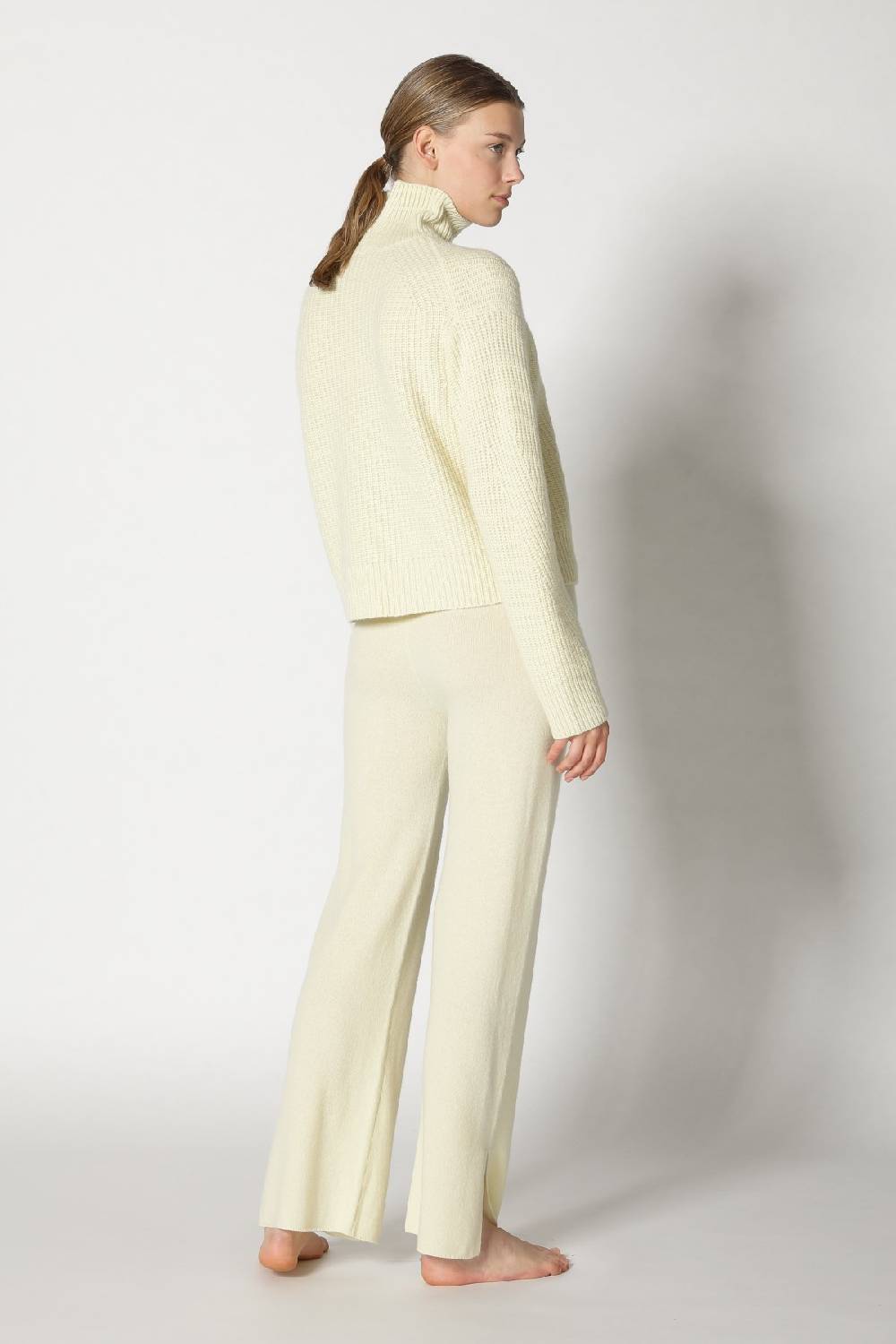 Sminfinity pure icon rib turtle + pure slitted pants Fabrik Onlineshop