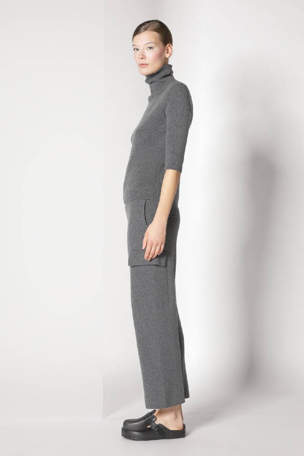 Sminfinity chilly fitted turtleneck + chilly cargo pants Wochenangebot