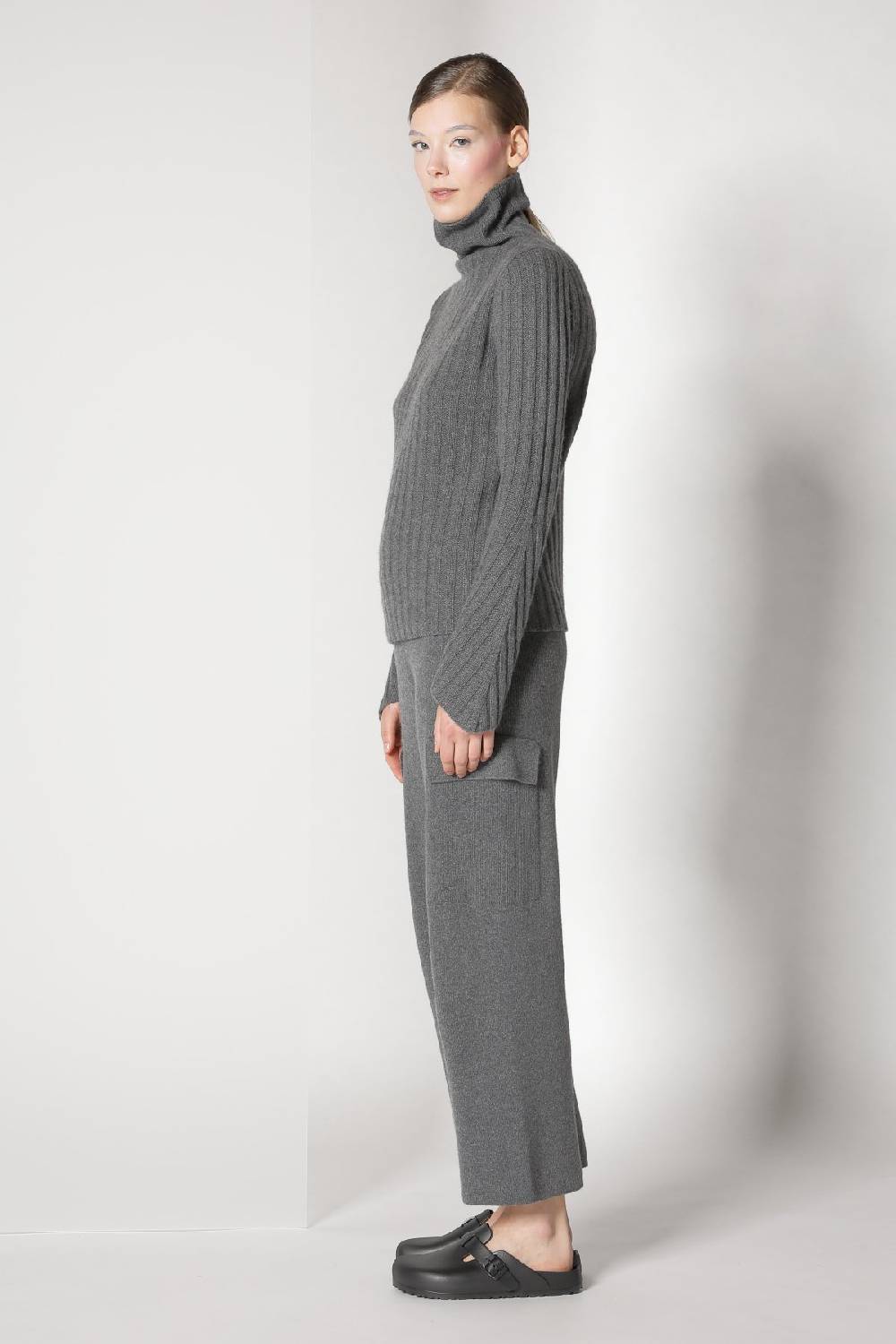 Sminfinity chilly ribbed turtleneck + chilly cargo pants JETZT KAUFEN