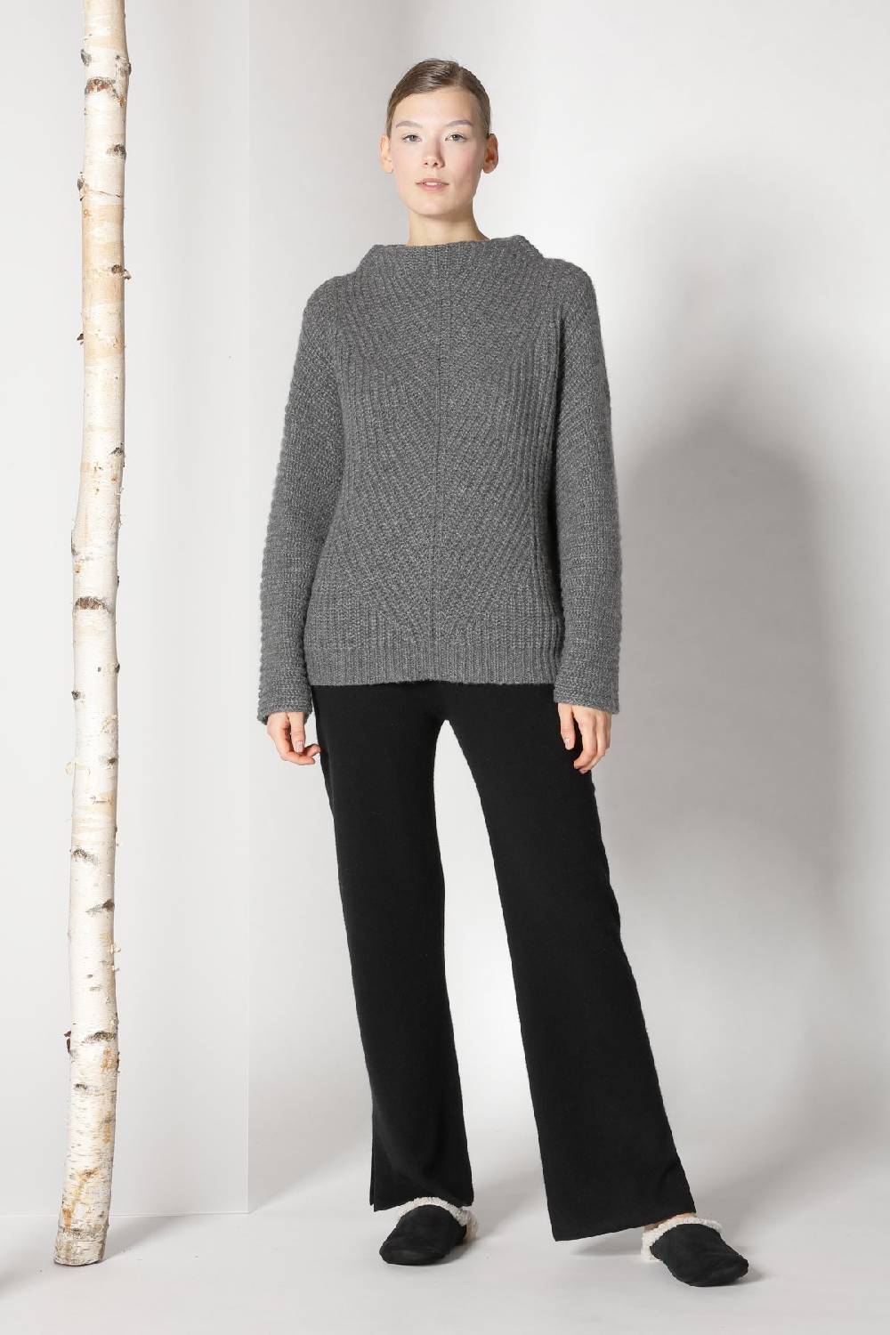 Sminfinity fluffy ribbed cone jumper + pure slitted pants Rabatte dieses Monats