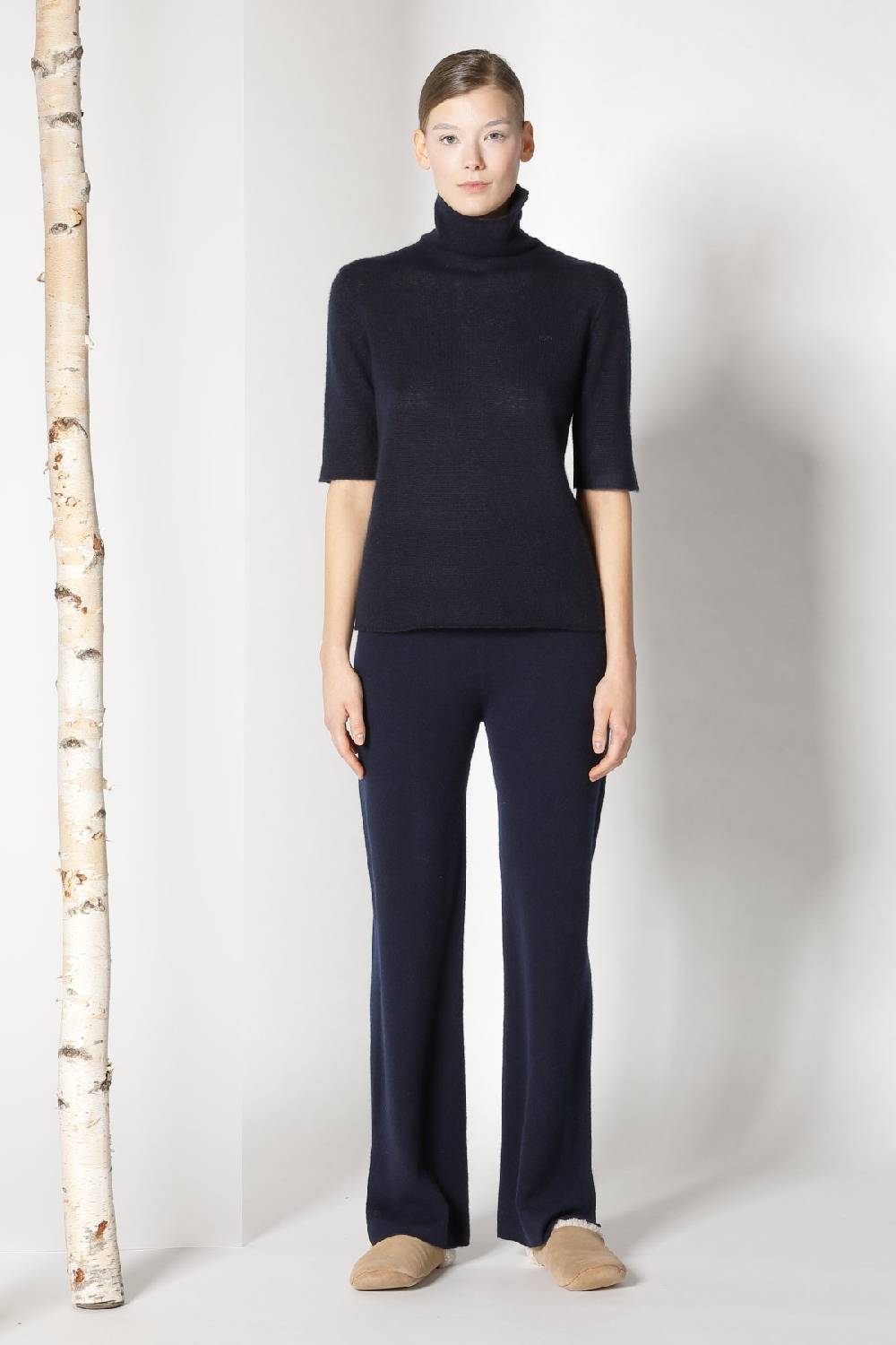 Sminfinity fluffy 1 Ply turtleneck + pure slitted pants Angebote