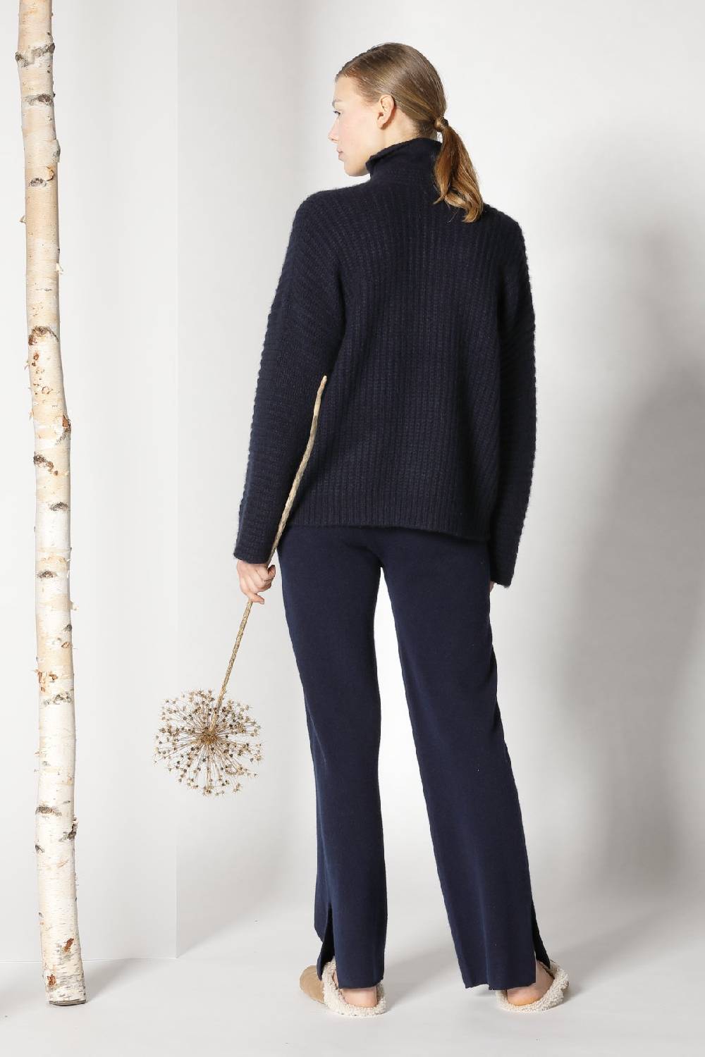 Sminfinity fluffy ribbed jacket + fluffy 1 Ply turtleneck + pure slitted pants Hotsell