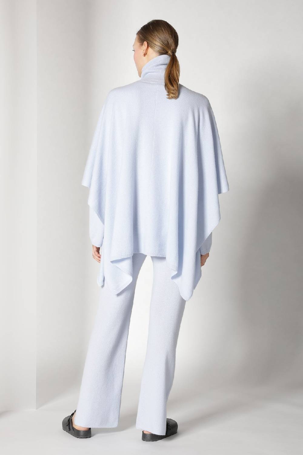 Sminfinity pure cape turtle + pure V jumper + pure slitted pants Blitzverkäufe