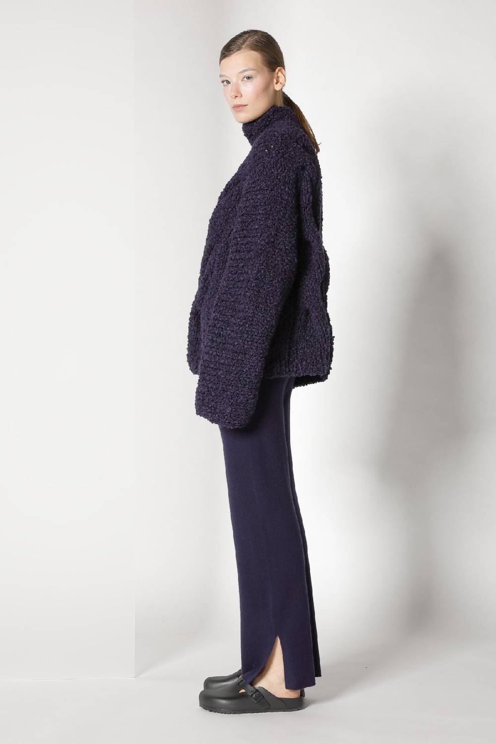 Sminfinity handknitted cable jumper + pure slitted pants Limitierter Zeitrabatt