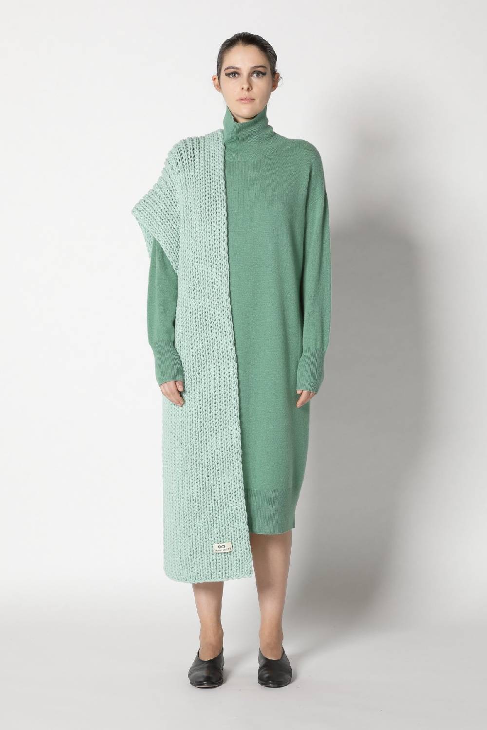 Sminfinity infinite turtle dress + loosely 1x1 rib scarf Fabrikpreis