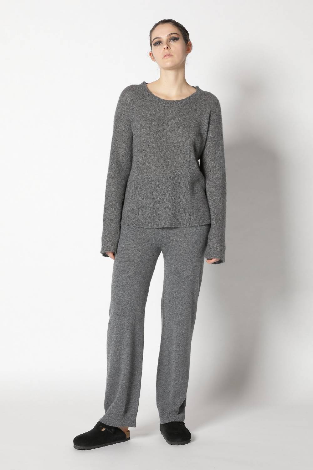 Sminfinity fluffy crewneck + infinite palazzo pants Neueste Mode