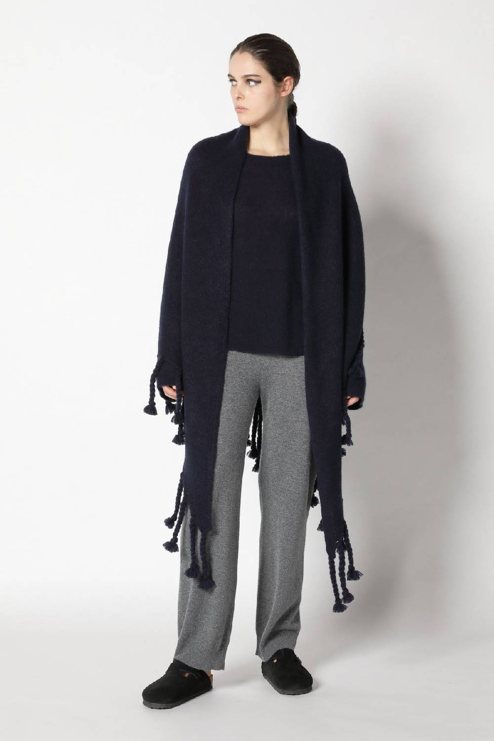 Sminfinity fluffy crewneck + fluffy triangle + silky suit pants Bestseller