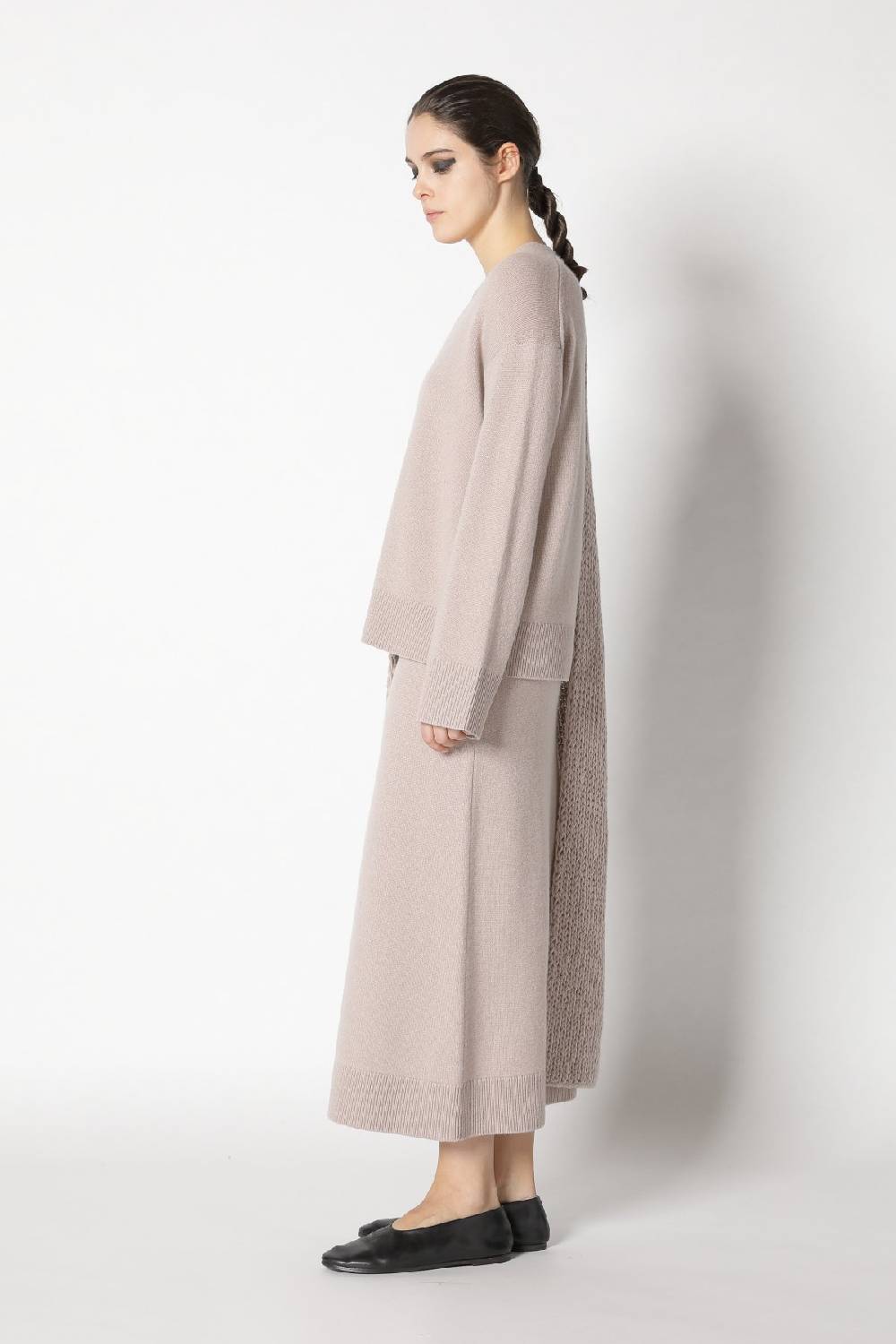 Sminfinity pure V neck + loosely 1x1 rib scarf + pure A skirt Wochenangebot