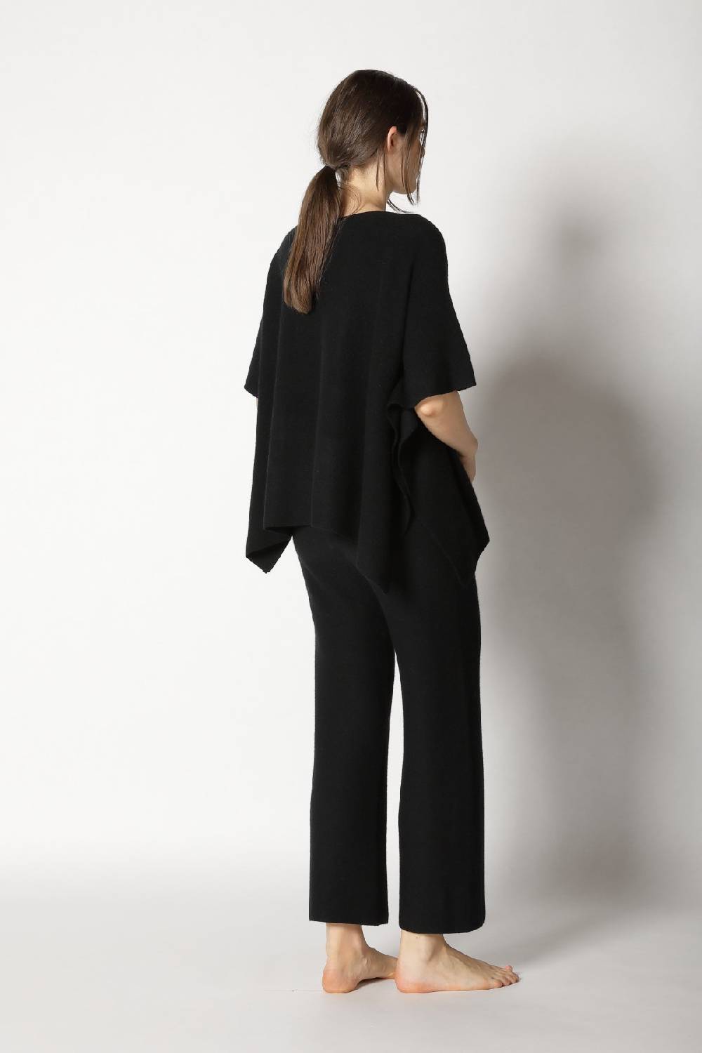 Sminfinity garter cape top + garter cropped pants Exklusivangebot