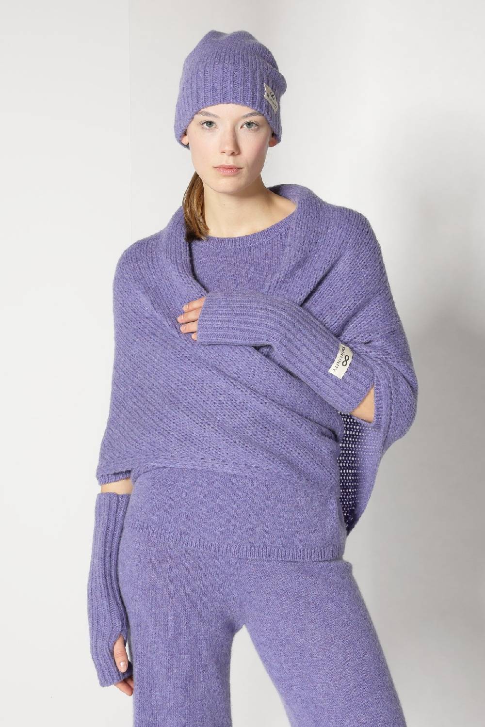 Sminfinity cosy cap + cosy triangle scarf + cosy gauntlets + cosy crew jumper + cosy palazzo pants Limitierter Zeitrabatt