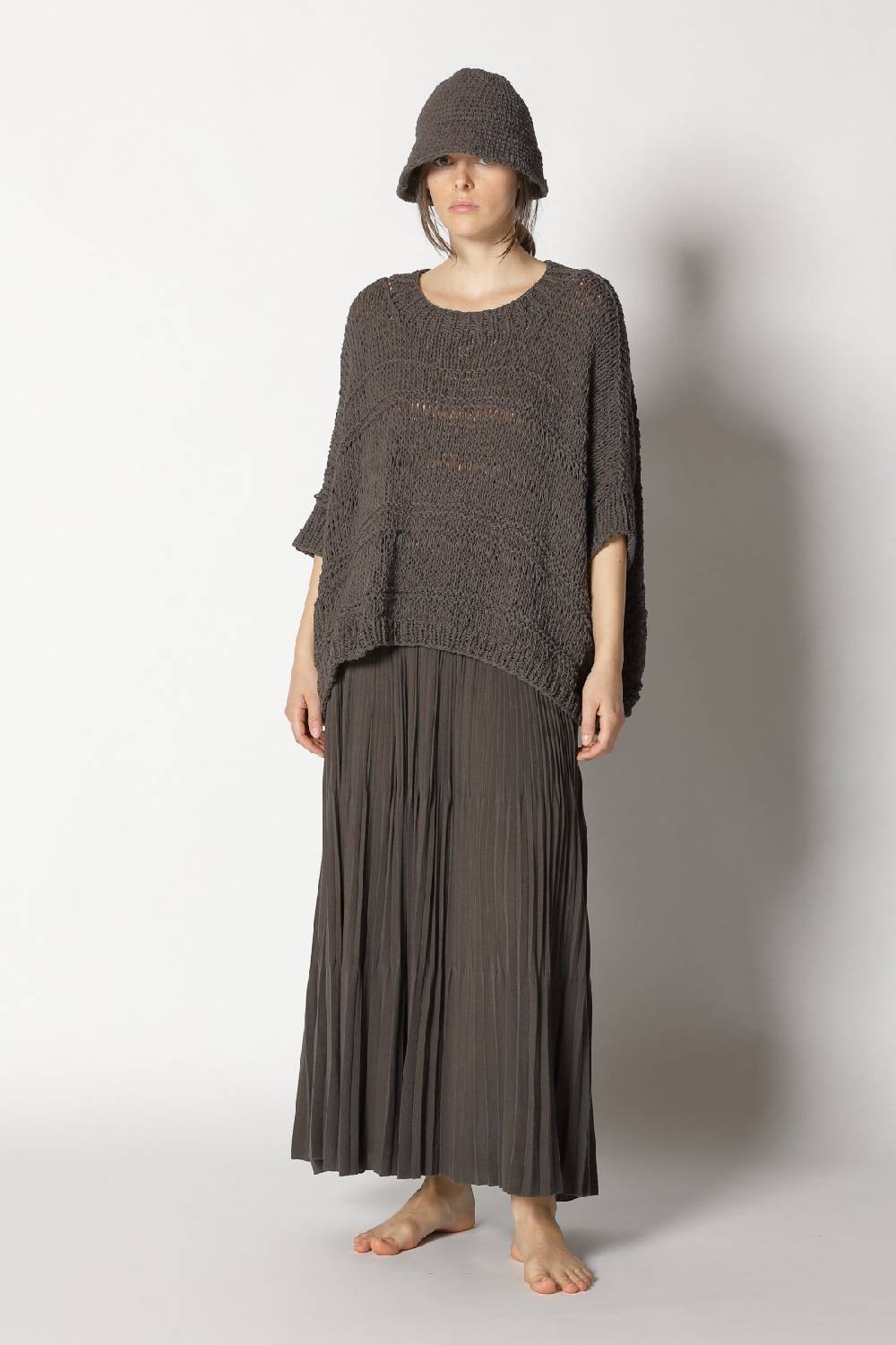 Sminfinity loose knit cape jumper + pima pleat skirt Blitzverkäufe