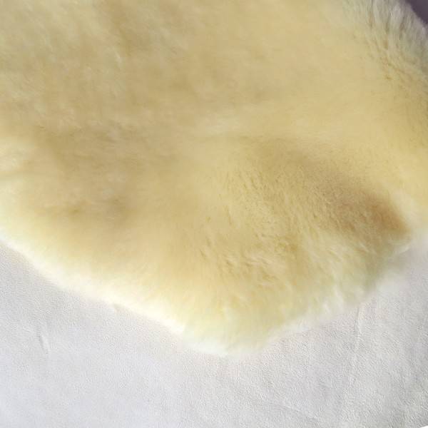 Sonia Originelli Babylammfell Medizinisch Gegeerbt Natur Teppich Fell Osterangebot