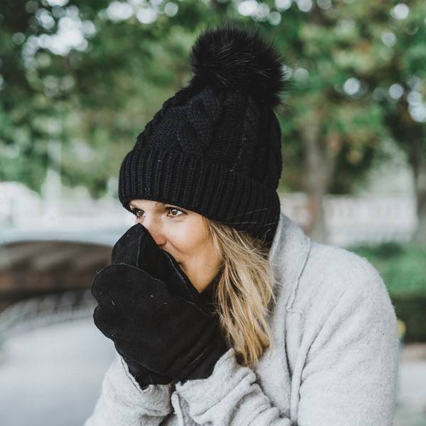Sonia Originelli Winter Beanie Mütze Zopfmuster XL Bommel Teddyfell Räumungsverkauf