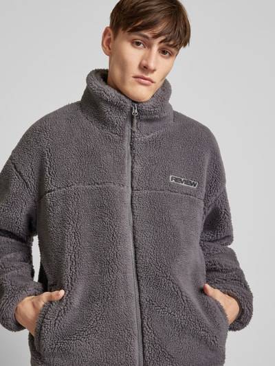 Peek & Cloppenburg REVIEWFleecejacke mit Label-Detail in dunkelgrau Lagerräumung