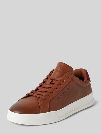 Peek & Cloppenburg Tommy HilfigerSneaker aus Leder mit Label-Detail in cognac Heißer Verkauf
