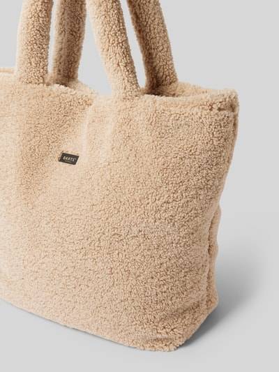 Peek & Cloppenburg BartsHandtasche aus Teddyfell Modell 'Bugbane' in beige Begrenzt auf 3 Tage