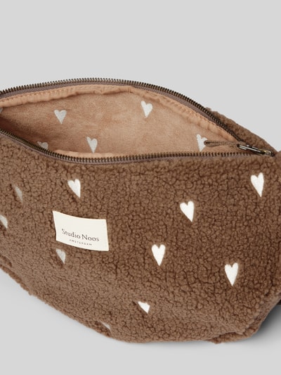 Peek & Cloppenburg STUDIO NOOSUmhängetasche mit Label-Patch in taupe Günstig kaufen