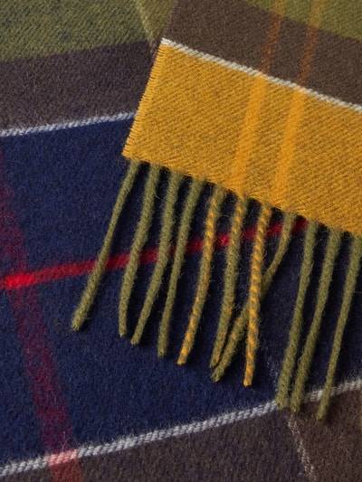 Peek & Cloppenburg BarbourSchal aus Wolle mit Fransen Modell 'Inverness' in gruen Black Friday Preise